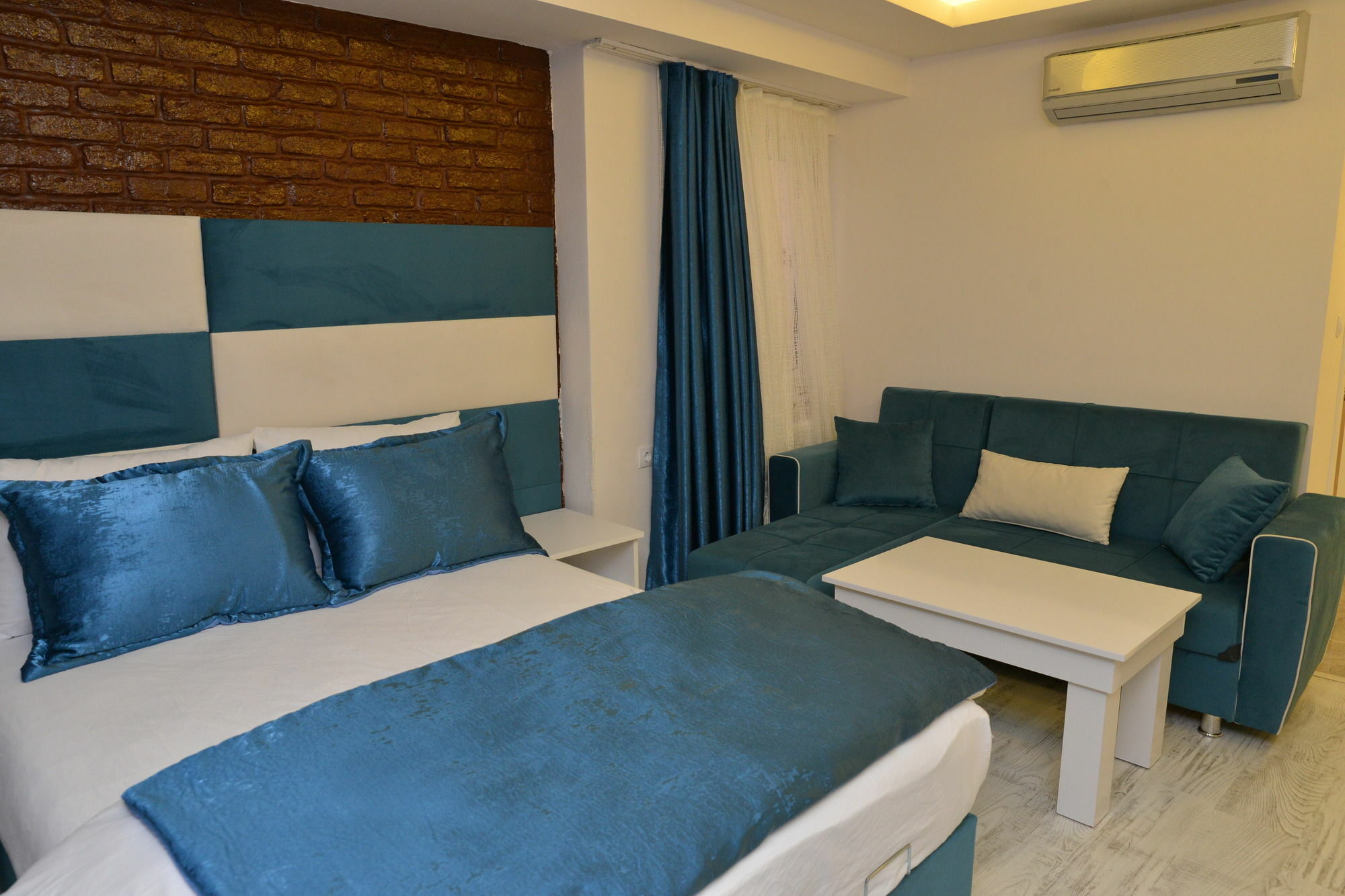 Deep Hotel Istambul Exterior foto
